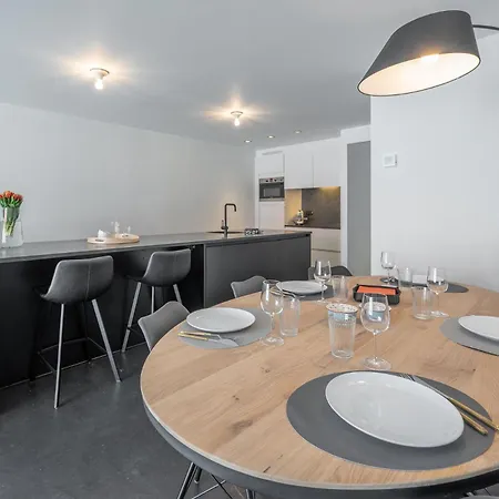 Апартаменты 52 Duplex Met Terras